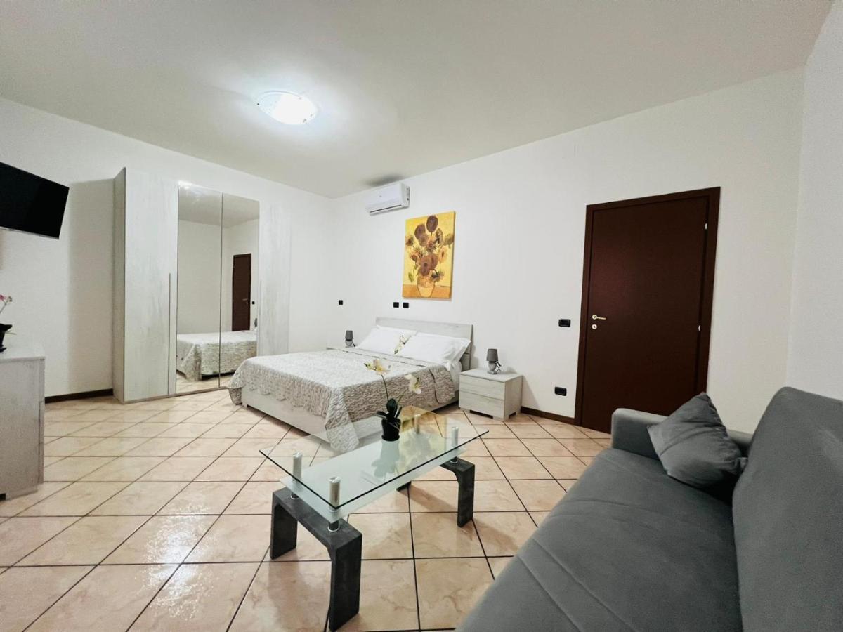 Casa Vacanza Elena 2 Verona Kültér fotó
