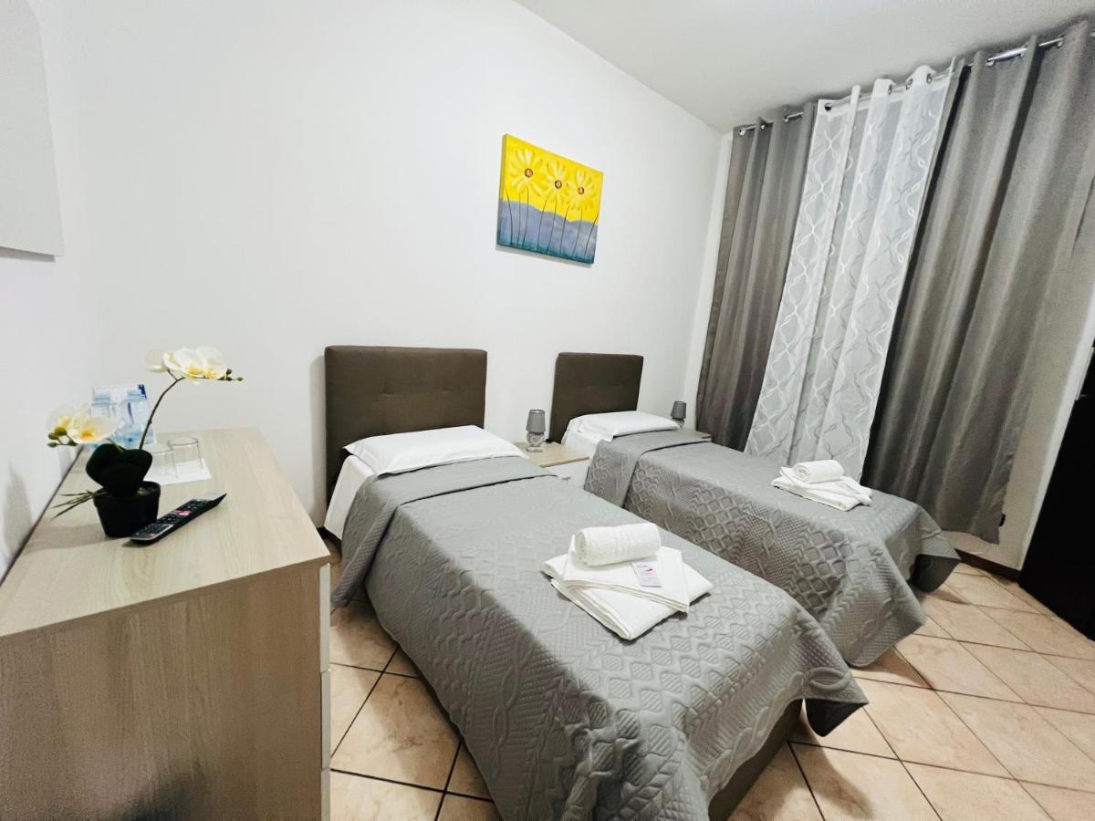 Casa Vacanza Elena 2 Verona Kültér fotó