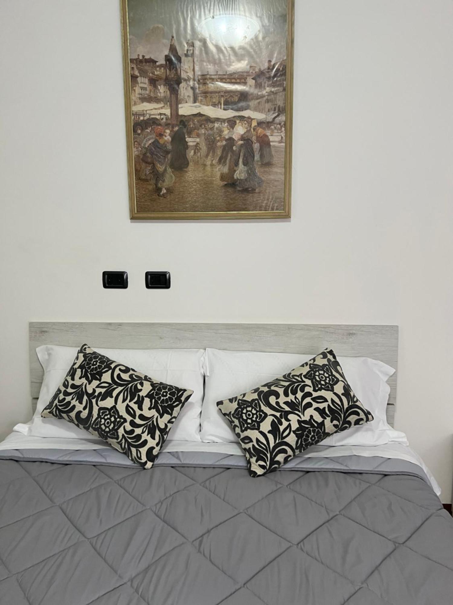 Casa Vacanza Elena 2 Verona Kültér fotó